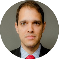 Dr. Carlos Elias